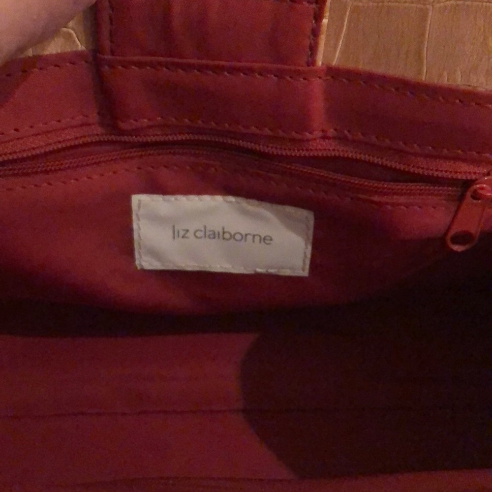 Handbag - Picture 4 of 6